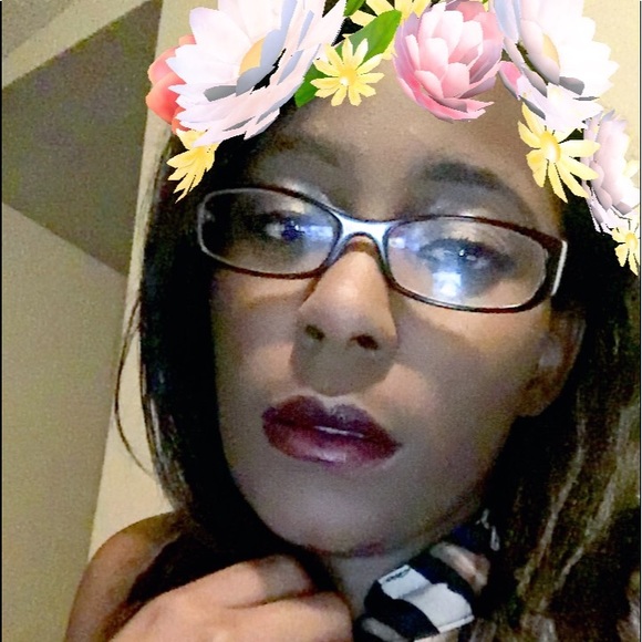 Meet your Posher, Alexea - Picture 1 of 1